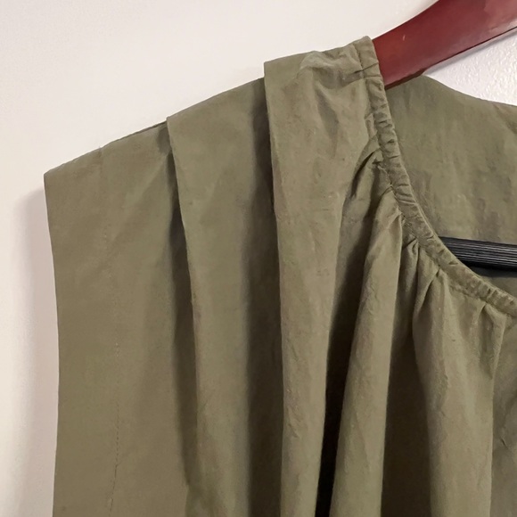 NWT Little Moutain parachute crop top in olive green, size Large. - Picture 9 of 10